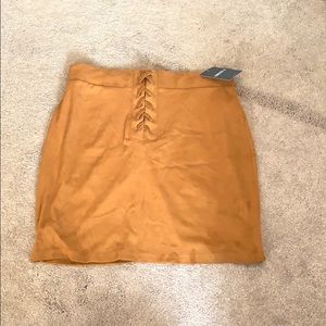 NWT suede skirt tan camel colored size L